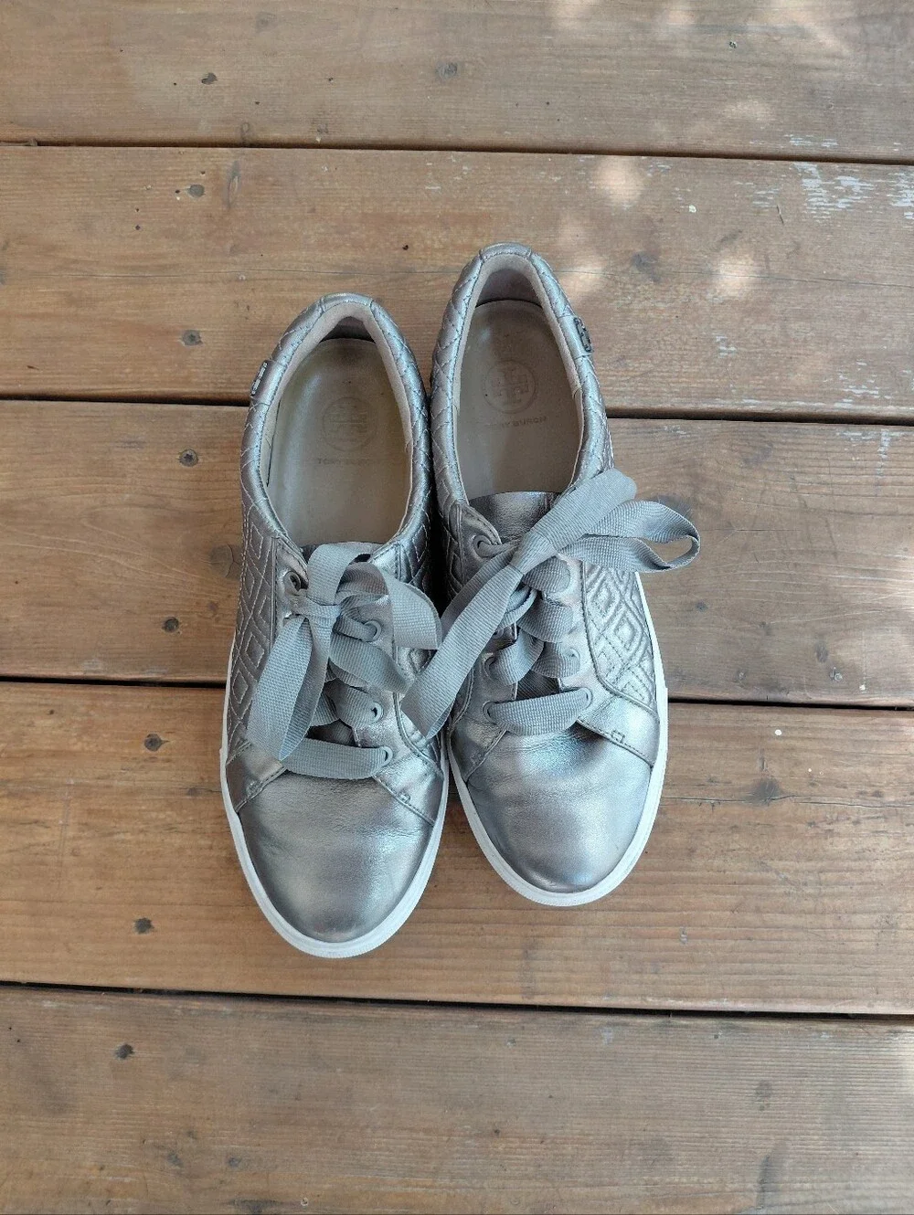 Tory Burch Marion Silver Quilted Leather Lace Up Sneakers Sz 9